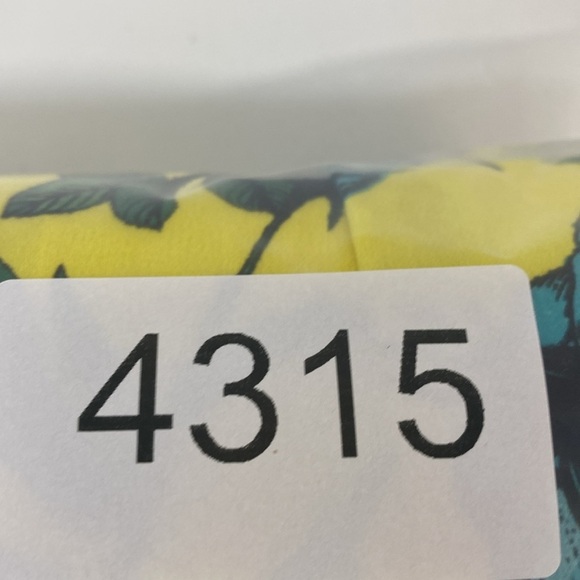 Alice + Olivia Simona Mini Wrap Dress Size 6 - Picture 16 of 16